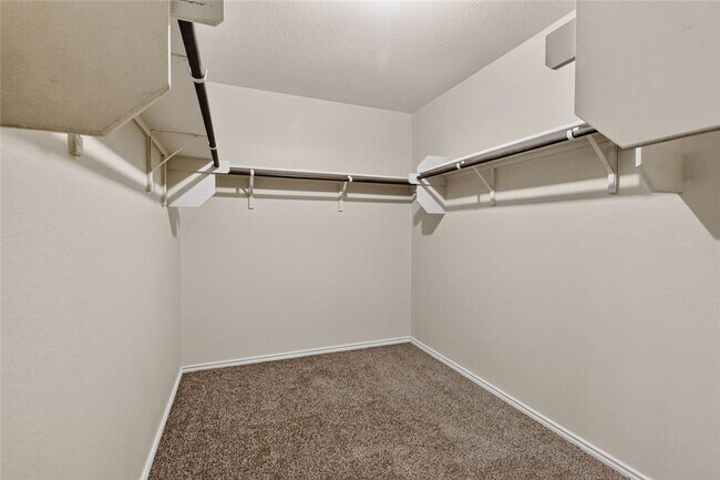 Building Photo - 182 Tallow Trl