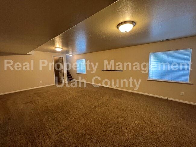 Building Photo - 3621 W Plymouth Rock Cv