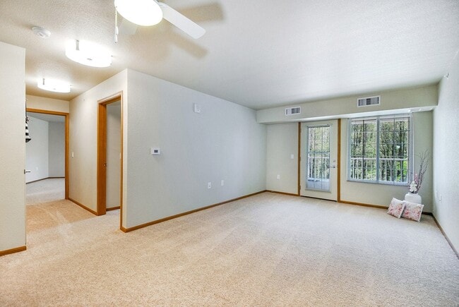 Building Photo - 3215 W Mt Hope Ave