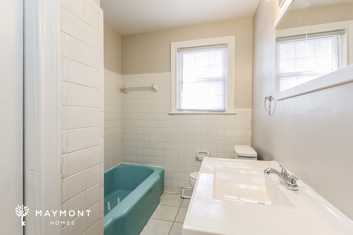 Building Photo - 224 S Wingate Rd