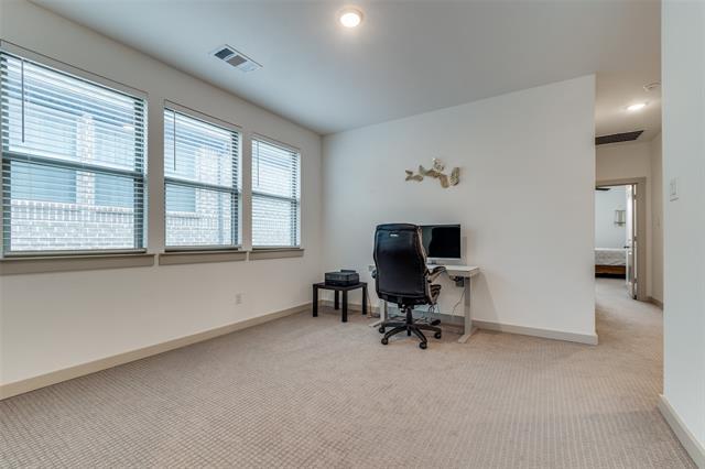 Building Photo - 301 Bridgewater Ave