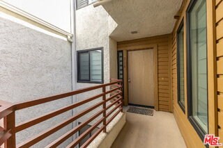 Building Photo - 400 N Louise St