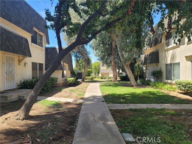 Building Photo - 6541 Wystone Ave