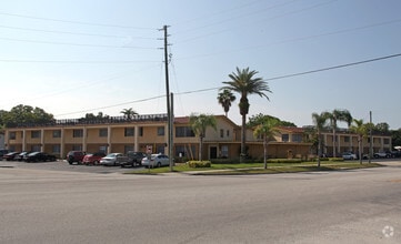 Building Photo - Palms of Belleair