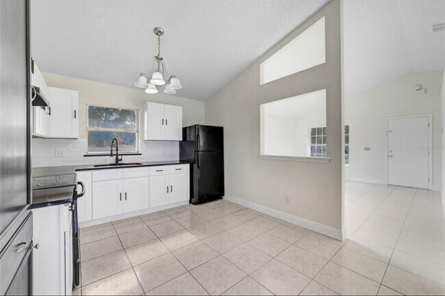 Building Photo - 1965 Teaberry Ct