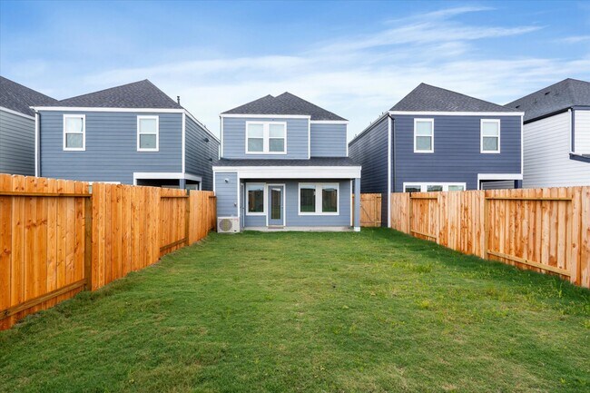 Building Photo - 10116 Penryn Frst Trl