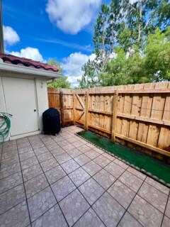 Building Photo - 1617 Long Ridge Ct