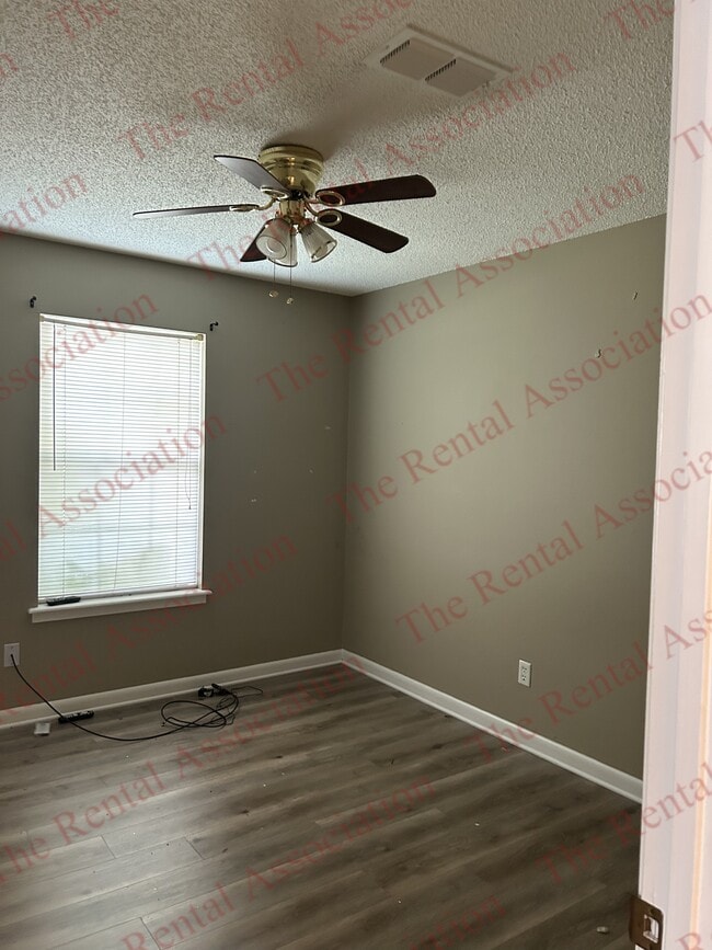 Building Photo - 541 Melton Dr