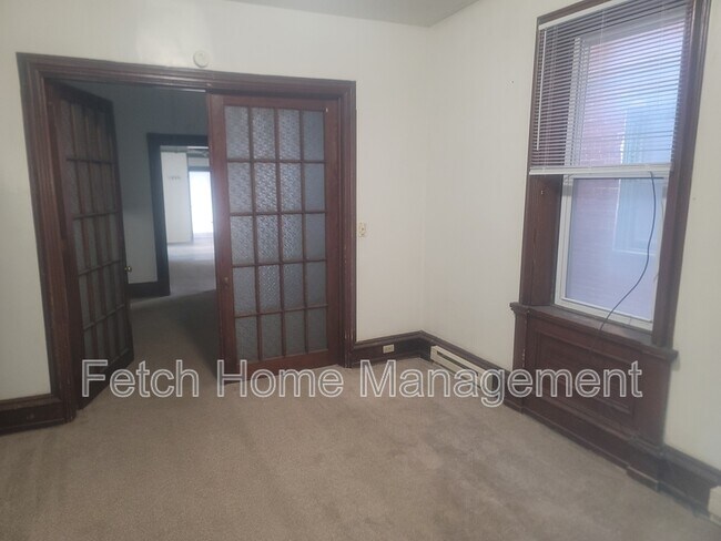 Building Photo - 107-109 East Main Street