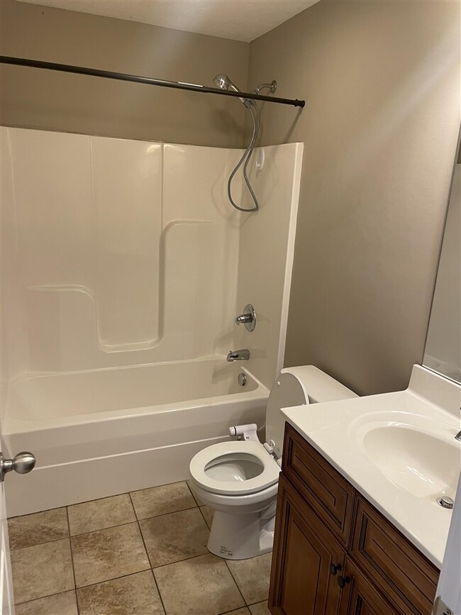 Building Photo - 106 Cedar Hollow Ct