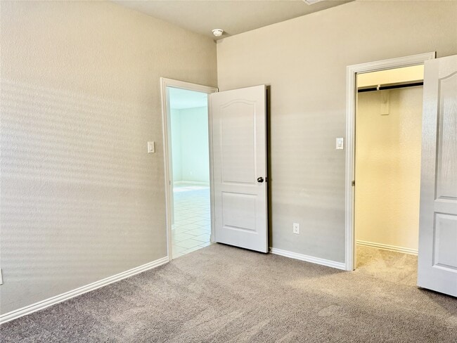 Building Photo - 7926 Grandstand Pkwy