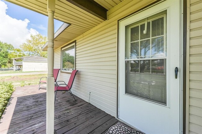 Building Photo - 8107 Tye Ln