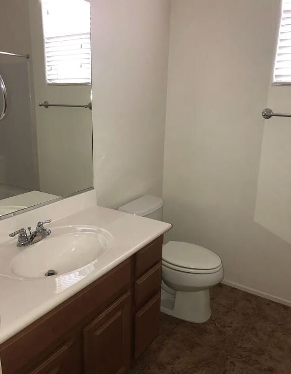 Building Photo - 10450 S Cutting Horse Dr