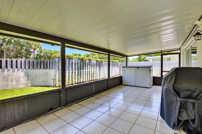 Building Photo - 45 Baytree Cir