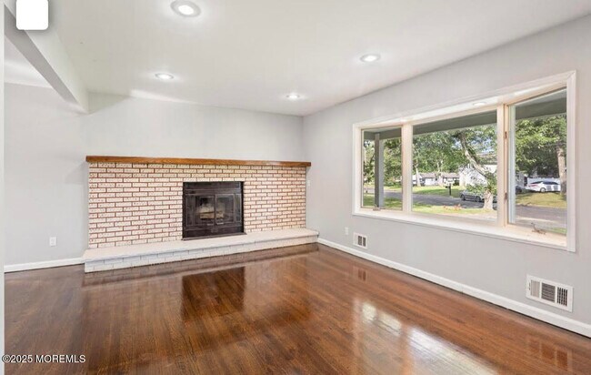 Building Photo - 1133 Marlane Rd