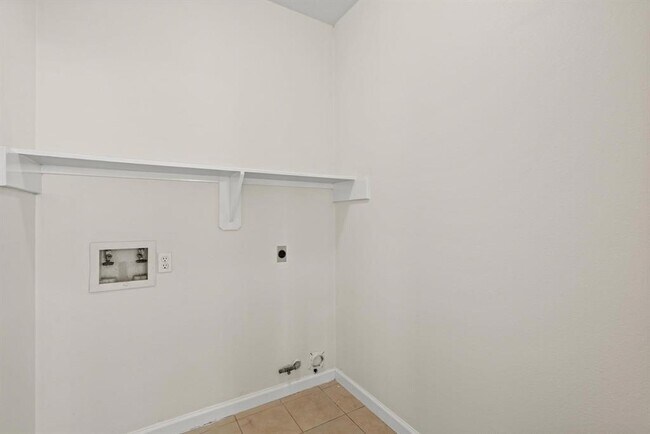 Building Photo - 15810 Mission View Ct