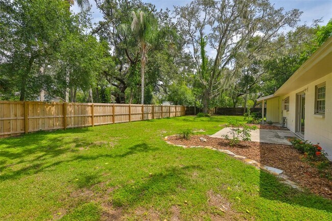 Building Photo - 121 Windy Cir