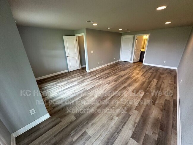 Building Photo - 10540 Kane Dr