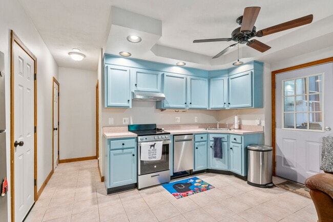 Building Photo - 59 Lincoln St