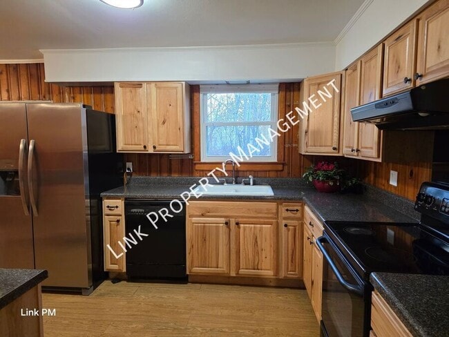 Building Photo - 3731 Knollwood Dr