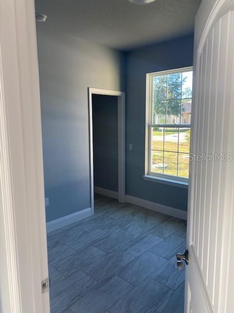 Building Photo - 8 Llosee Ct