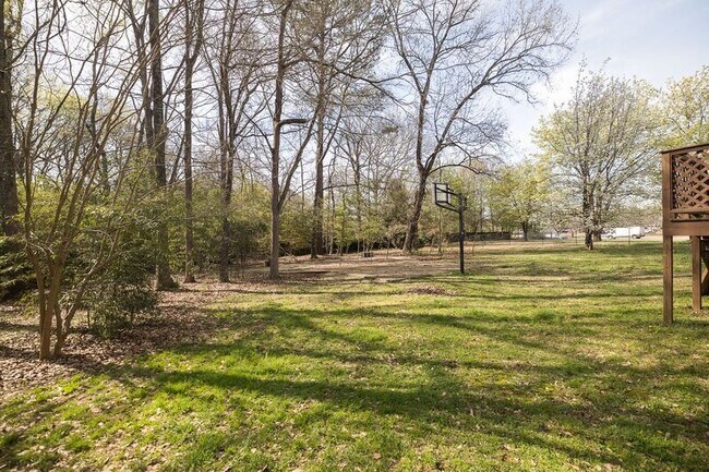 Building Photo - 110 Breckenridge Ln