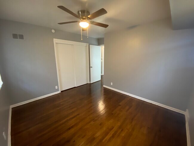Building Photo - 3025 Vane St