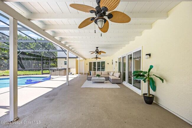 Building Photo - 3070 Rio Plumosa N