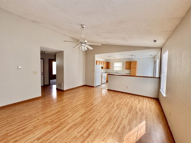 Building Photo - 1315 N Berkley Rd