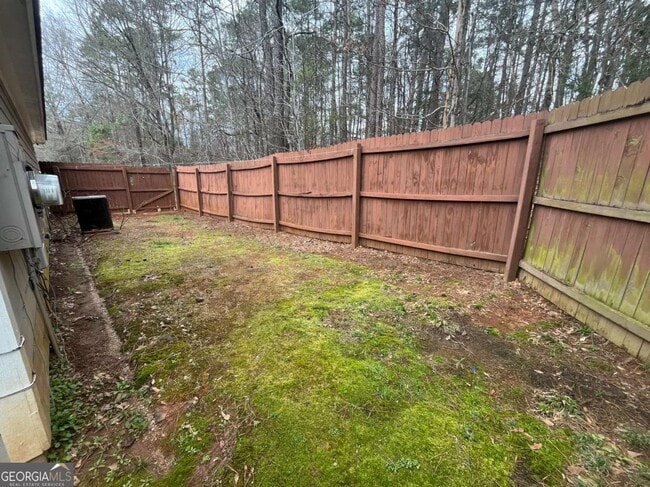 Building Photo - 565 Rustwood Dr