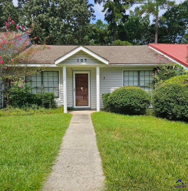 Primary Photo - 107 Wrights Mill Cir