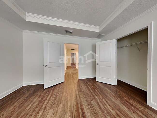 Building Photo - 118 Olivewood Pl