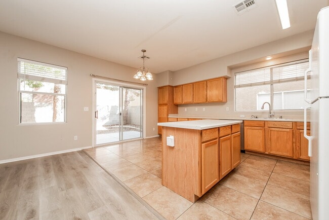 Building Photo - 9476 Plover Falls Ave