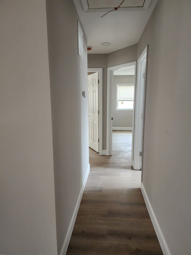 Building Photo - A Spacious 4 bedroom house for Rent !!!