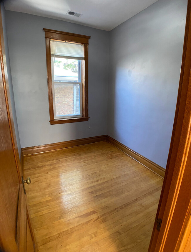 Building Photo - 3711 W 26th St