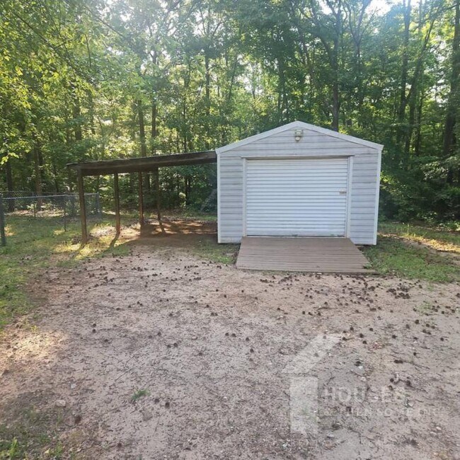 Building Photo - 108 Forrest Dr