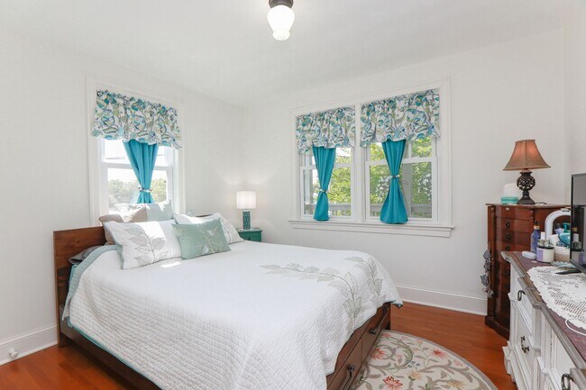 Building Photo - Beautiful Single Family Home in Willoughby Beach!!