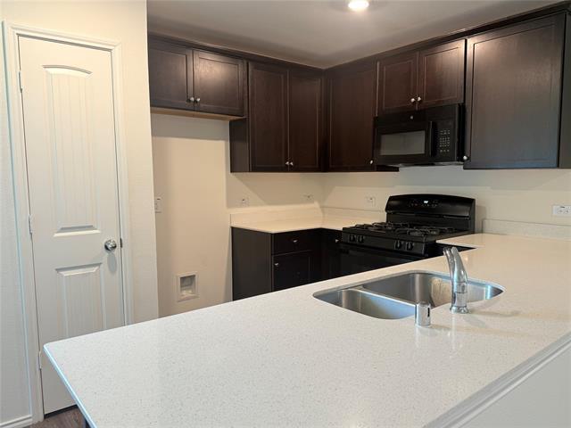 Building Photo - 2833 Highgarden Trl