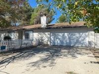 Building Photo - Lake Los Angeles 3 bedroom