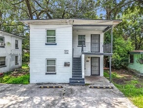Building Photo - 1546 Ella St