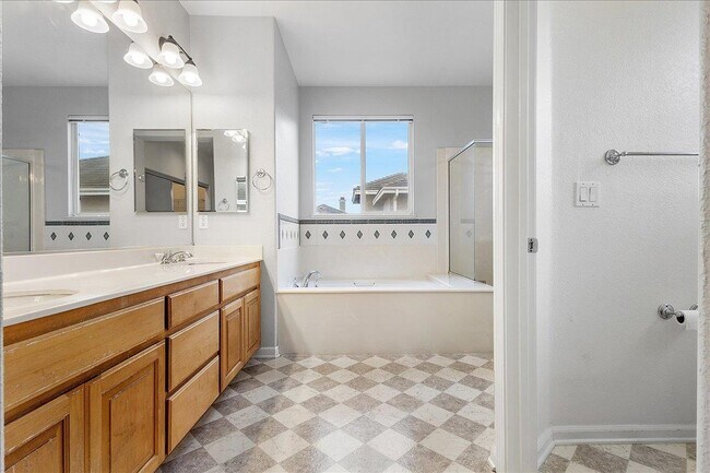 Building Photo - 16 Smith Ct