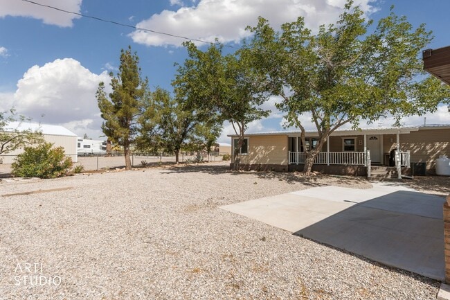 Building Photo - Charming fully furnished 2-bedroom + office home in Beaver Dam, AZ!