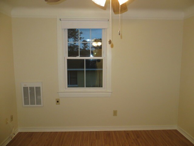 bedroom side wall - 741 Newman Ave