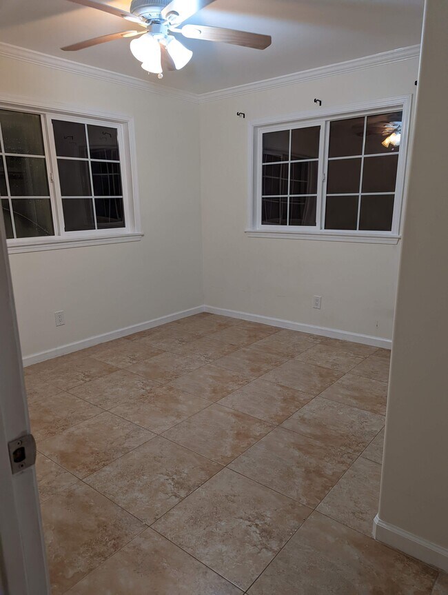 Building Photo - 2318 Waiomao Rd