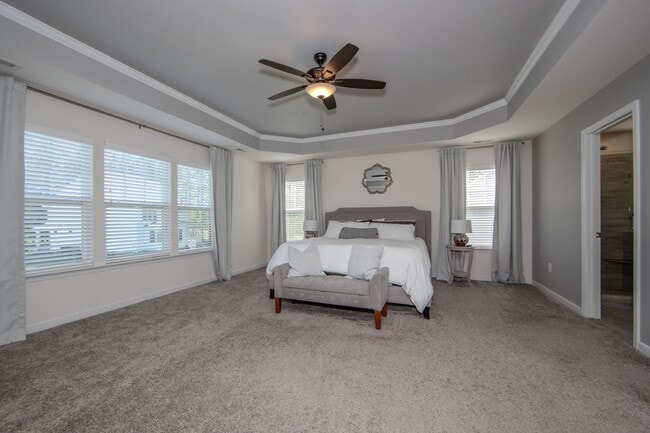 Building Photo - Luxury 5 Bedrooms 3 Full Baths 2 Car Garage