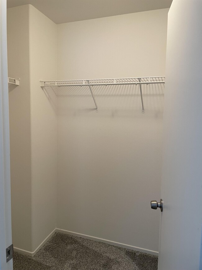 Building Photo - 1167 Innisfree Ct