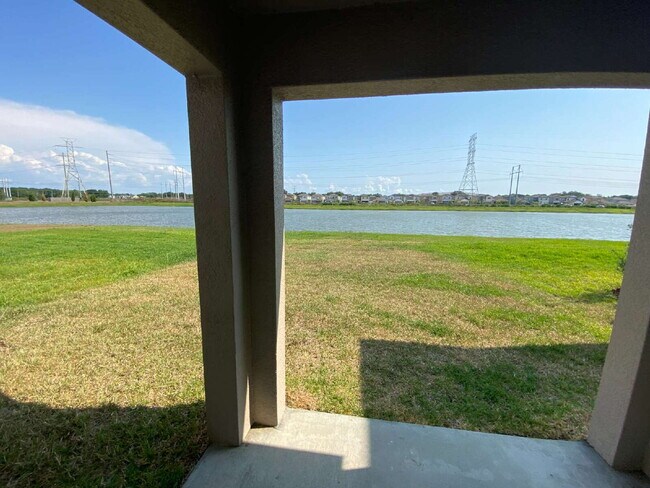 Building Photo - 7012 Samuel Ivy Dr