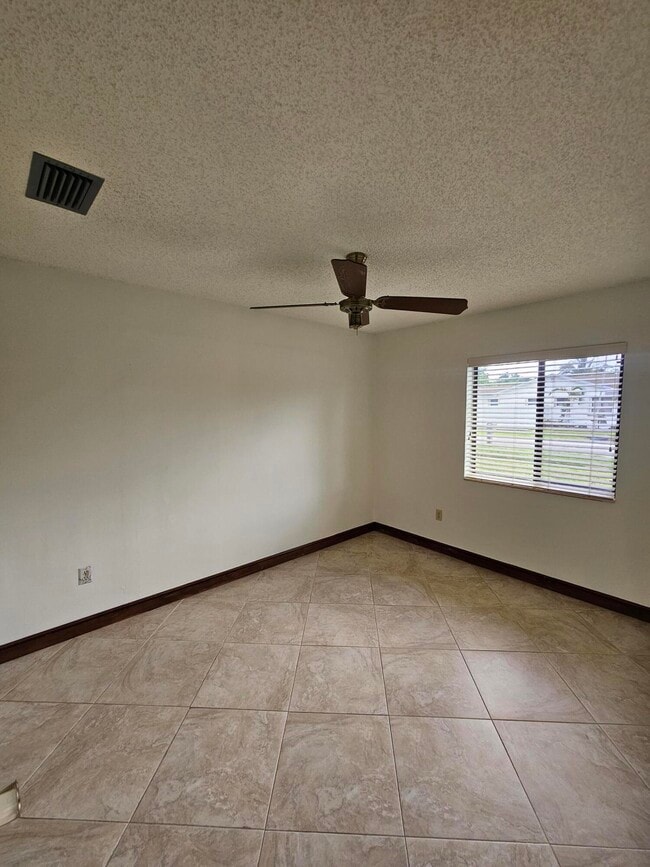 Building Photo - 22687 SW 53rd Ave