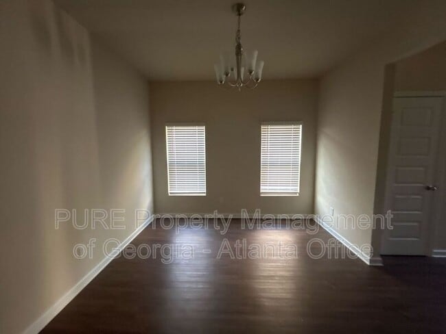 Building Photo - 156 Sunland Blvd