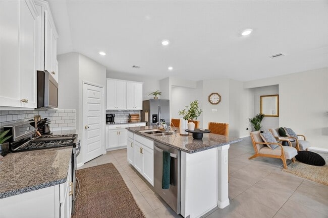 Building Photo - 10109 Waterwall Ln